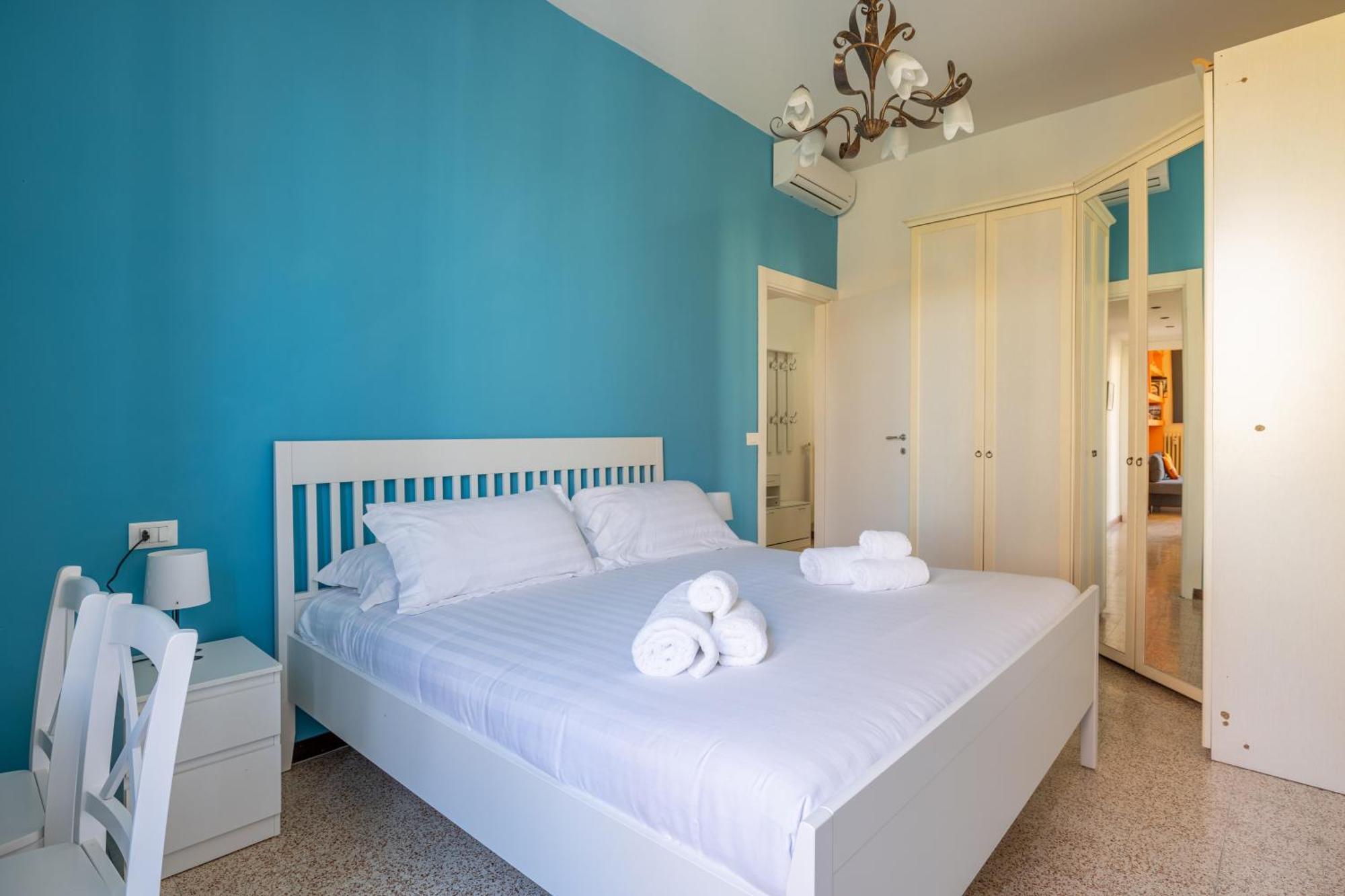 Colorful House On The Tiber Apartment Rom