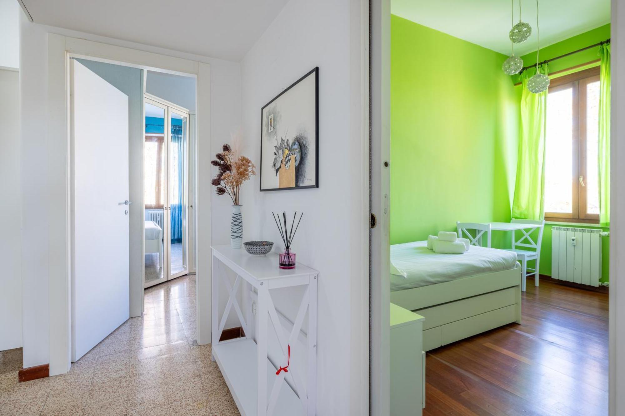Apartment Colorful House On The Tiber *
